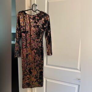 Dress the population Sequin midi length dress. Worn once. Excellent condition.